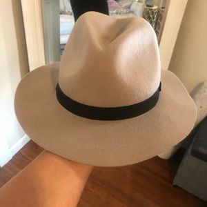 Tan trendy wool hat